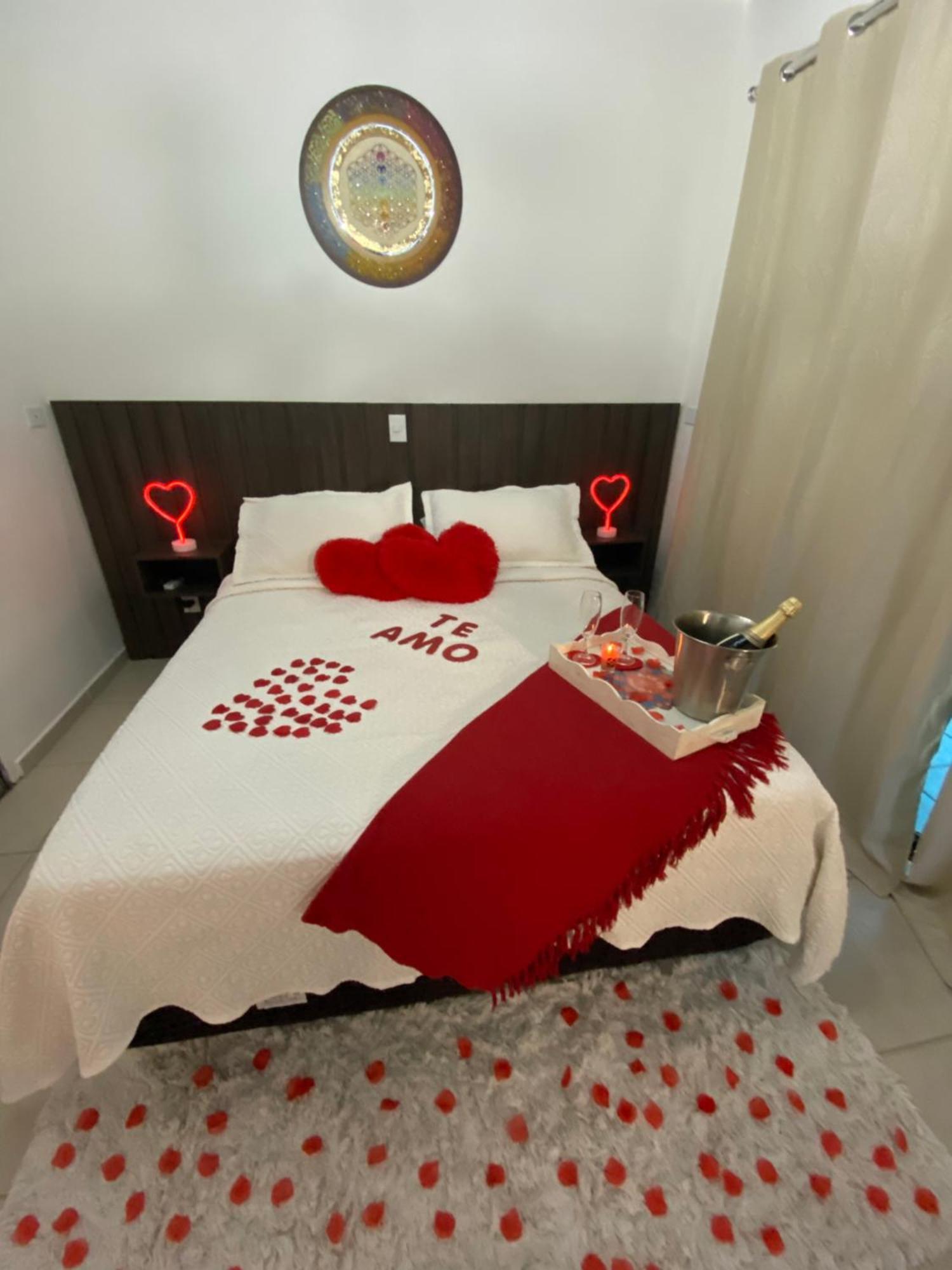 Bahan Suites Privativas - Ideal Para Casais أوباتوبا المظهر الخارجي الصورة