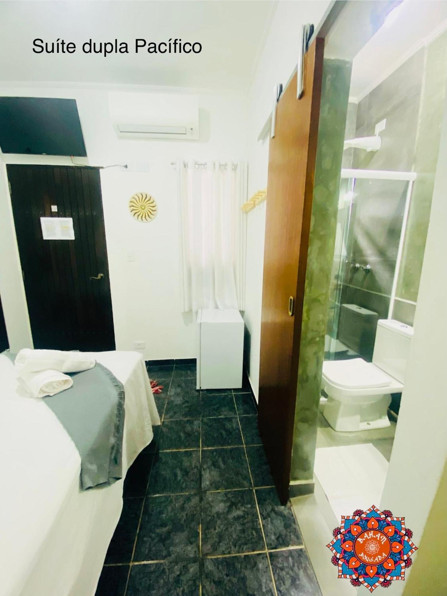 Bahan Suites Privativas - Ideal Para Casais أوباتوبا المظهر الخارجي الصورة